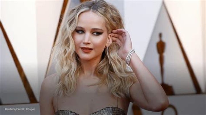 Jennifer Lawrence Opens Up About Miscarriages Motherly