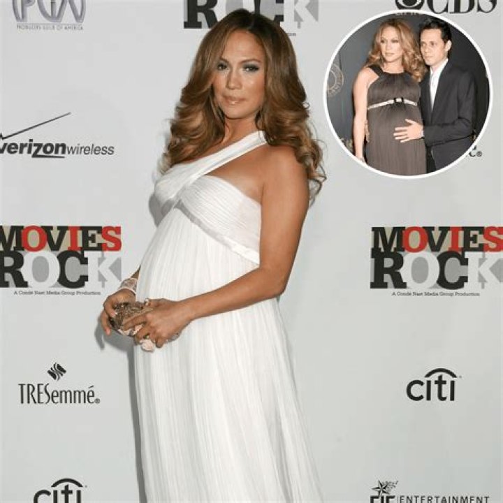Jennifer Lopez Pregnant With Casper Smart's Baby? Celeb Dirty Laundry