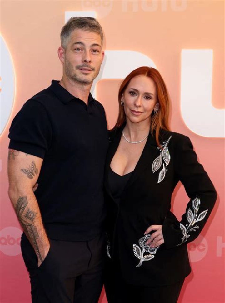 Jennifer Love Hewitt Husband Brian Hallisay
