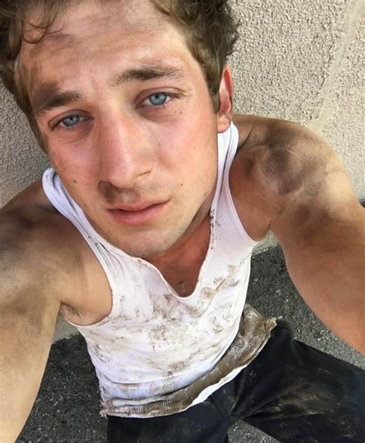 Jeremy Allen White Biography, Height & Life Story Super Stars Bio