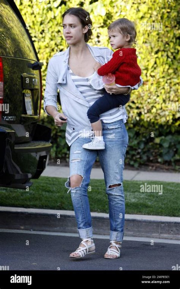 Jessica Alba Brings Daughter Honor, 15, to French Open Photos News