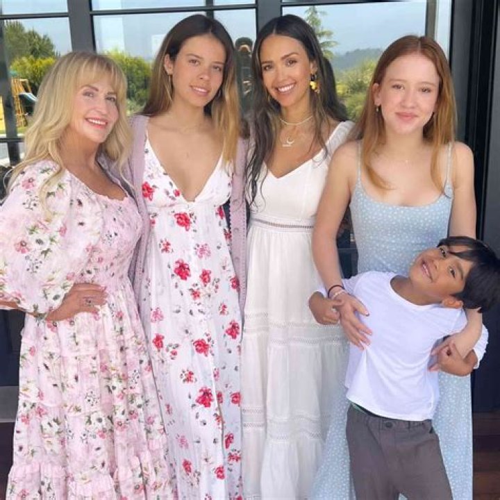 Jessica Alba on her daughters 'They just melt my heart and soul'