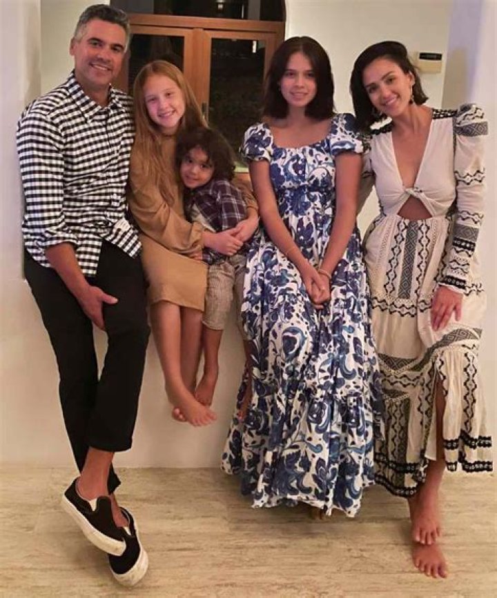 Jessica Alba shares family photos from their Hawaiian getaway 'Another