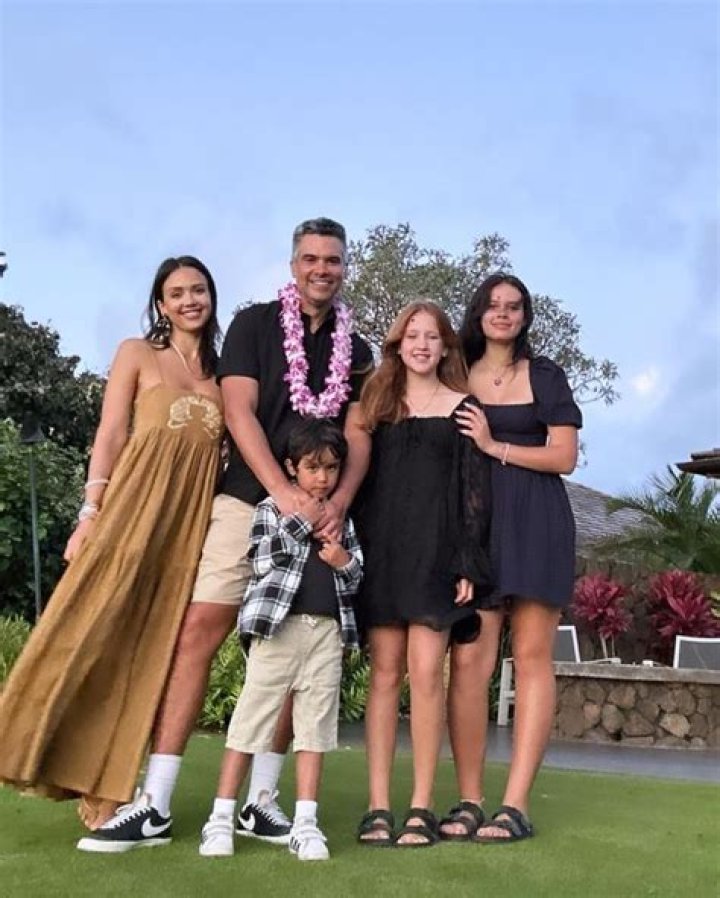 Jessica Alba Shares Rare Family Photo With Husband Cash Warren and All