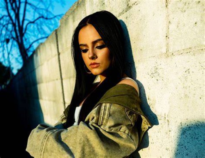 JESSIE MURPH RELEASES &ldquo;COWBOYS AND ANGELS&rdquo; AND ANNOUNCES HEADLINE TOUR