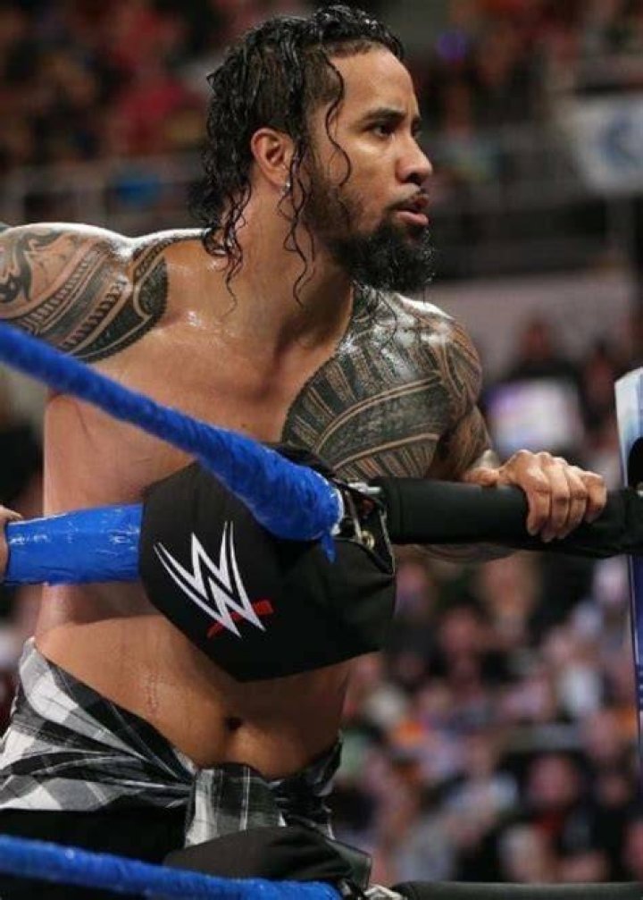 Jey Uso Height, Weight, Family, Spouse, Education, Biography VlogB