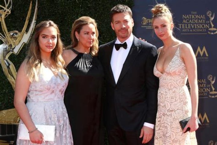 Jill Goodacre Bio, Age, Daughters, 90s, Husband, Net Worth And Victoria