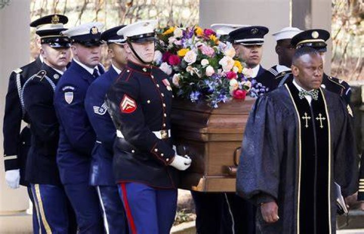 Jimmy Carter attends memorial service for wife of 77 years, Rosalynn