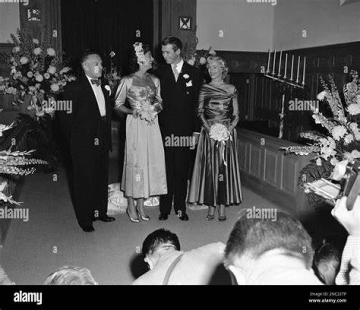 Jimmy Stewart&rsquo;s wedding, 1949 Vintage movie stars, Famous couples