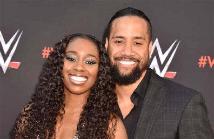 Jimmy Uso and Naomi. Wwe girls, Wwe couples, Wwe female wrestlers