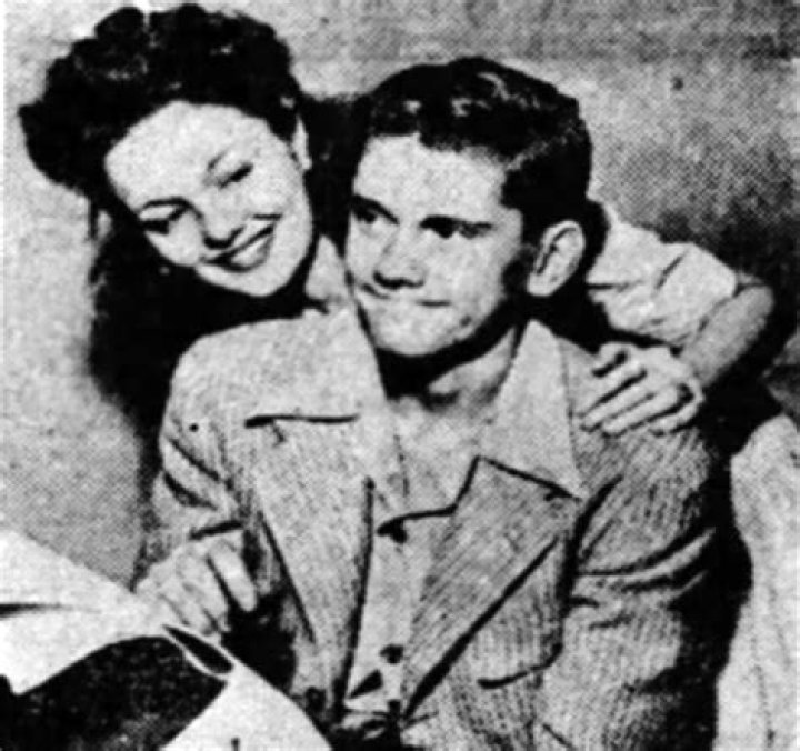 Joan Alt Everything About Dick York's Wife Dicy Trends