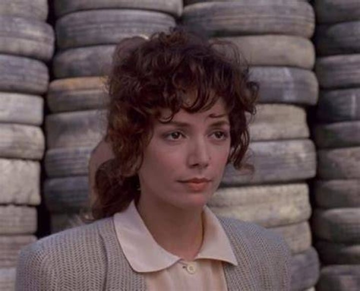 Joanne Whalley Biography, Height & Life Story Super Stars Bio
