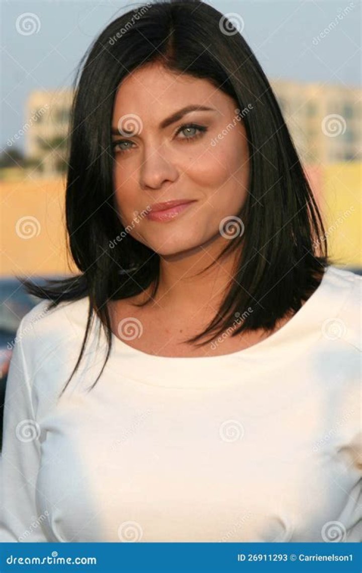 Jodi Lynn O Keefe editorial image. Image of angeles, suite 26911290