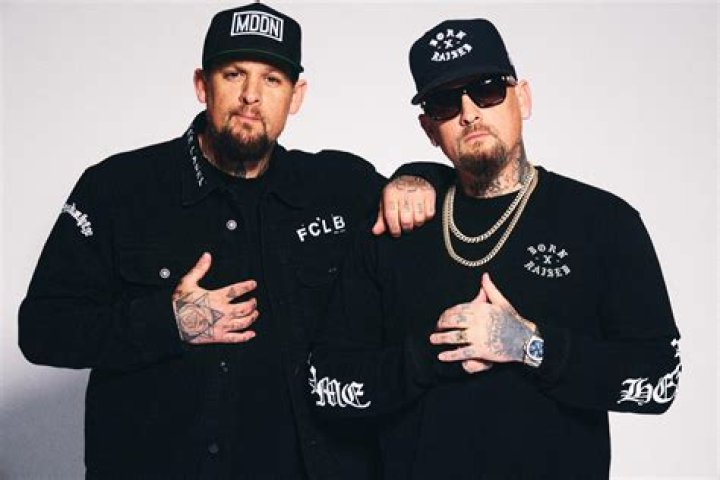 Joel Madden Net WorthWiki,bio,earnings,songs,albums,brother,band,wife