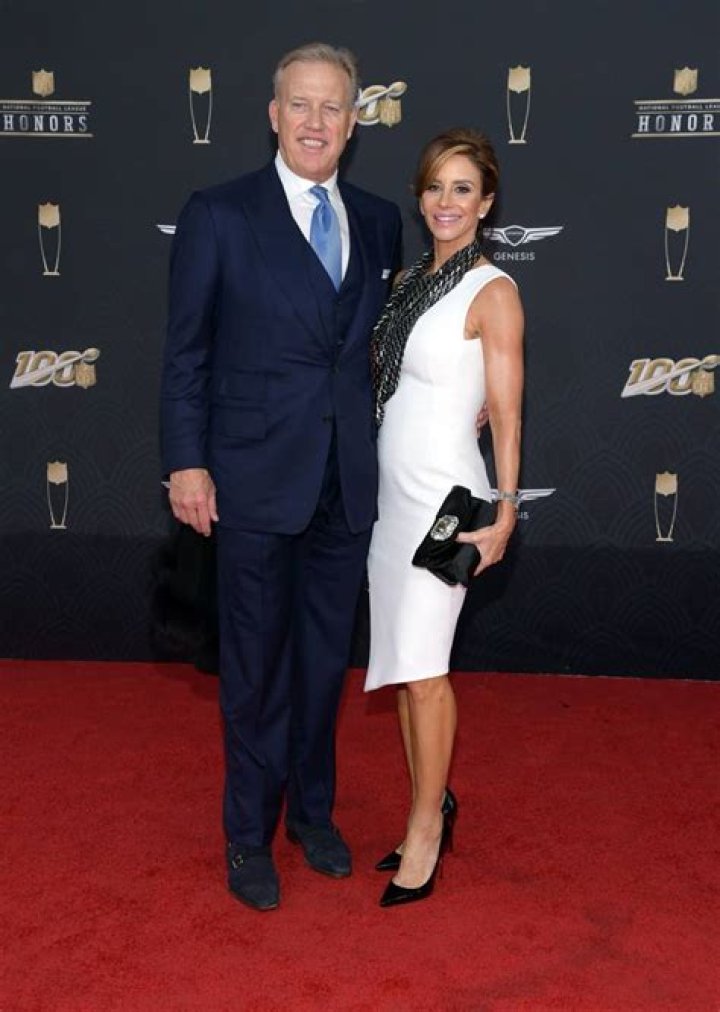 John Elway and Paige Green Wedding 2009 Celebrity weddings, Famous couples, Celebrity couples