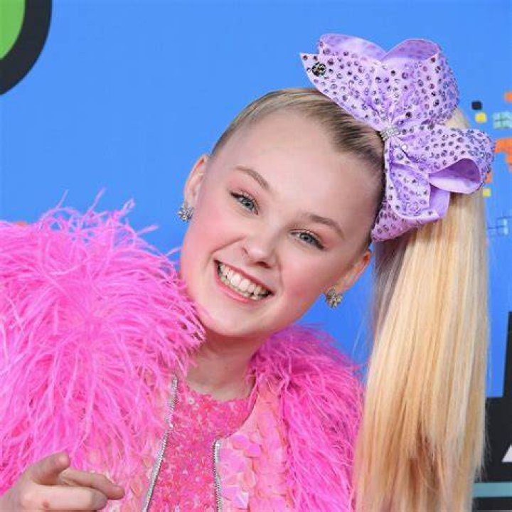 JoJo Siwa Age, Songs & Facts