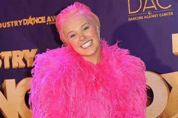 JoJo Siwa Experienced Her First Love and Heartbreak at Disney World
