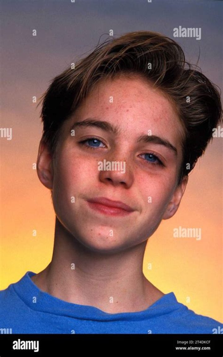 Jonathan Brandis April 13 1976 November 12 2003 90s actors, 80s