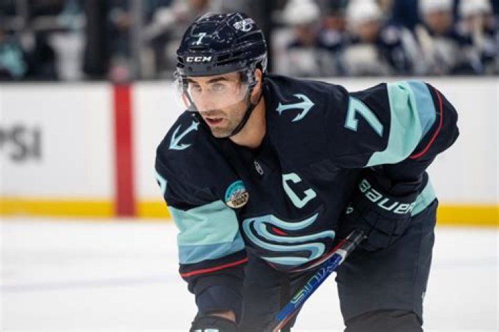 Jordan Eberle Photostream Nhl awards, Hot hockey players, Edmonton oilers
