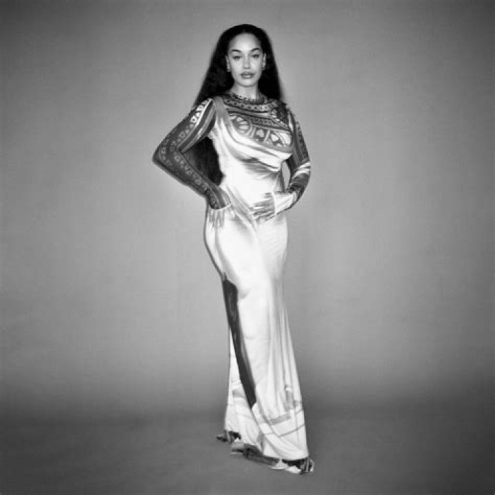 Jorja Smith Falling or Flying Album Review Pitchfork