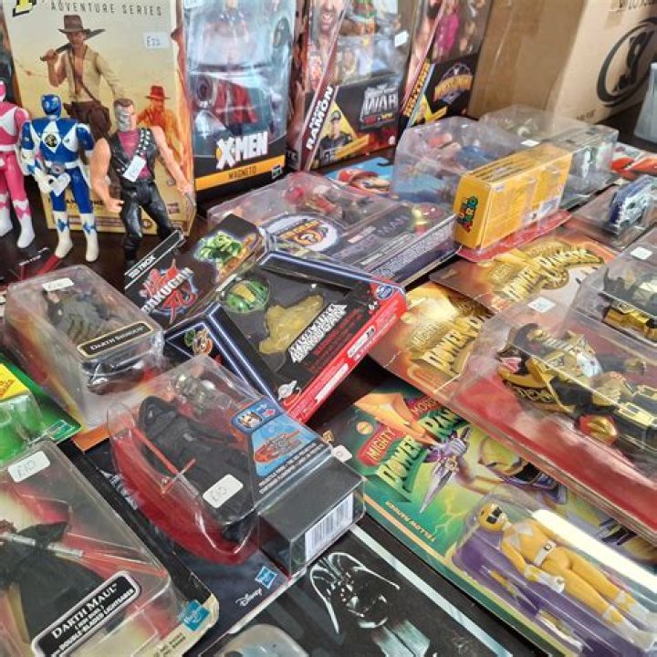 Judge Reinhold Gateworld Collectables