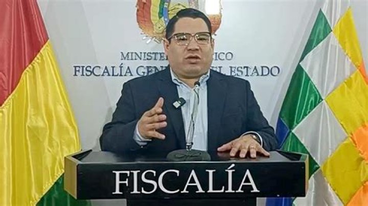 Jueza se&ntilde;alada de facilitar fuga de reos favoreci&oacute; a pandilleros