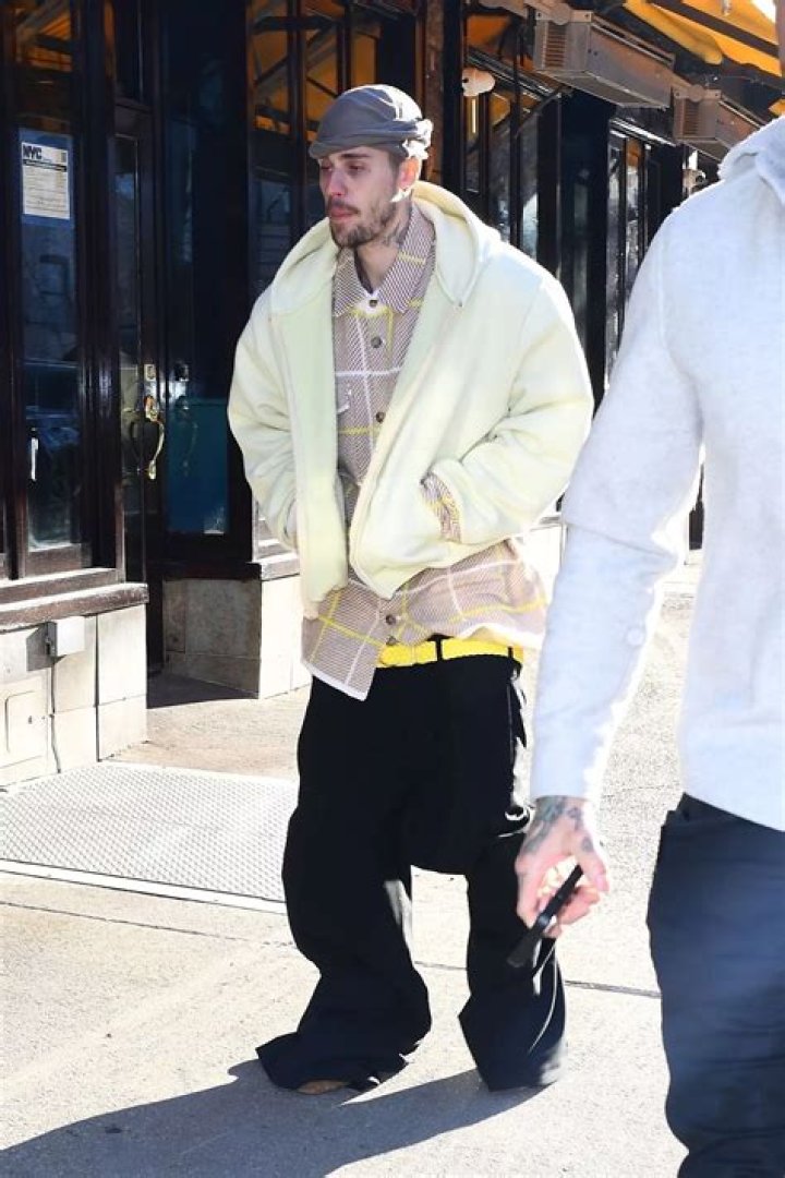 Justin Bieber Looks So Stylish Alongside Wife Hailey Bieber in Beverly