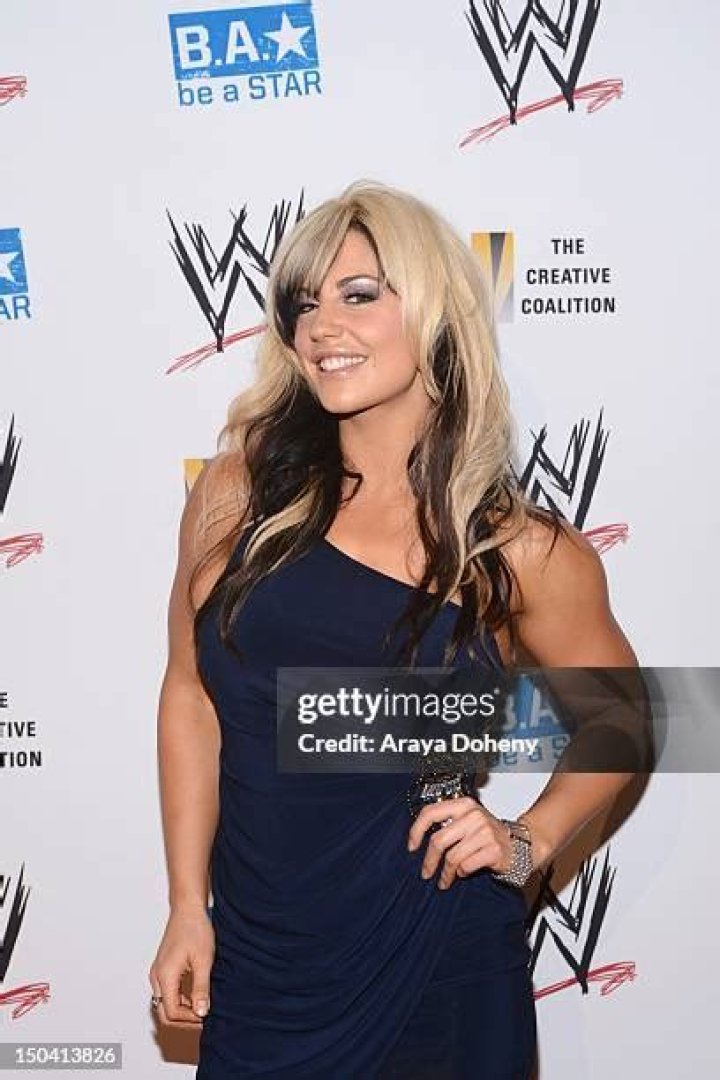 Kaitlyn WWE News, Rumors, Pictures, Height & Biography Sportskeeda