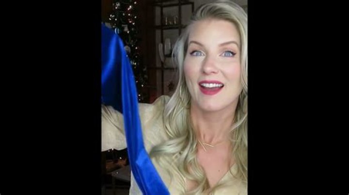 Kat Wonders 25 Days Of Lingerie 2020 Day 1 Influencers GoneWild