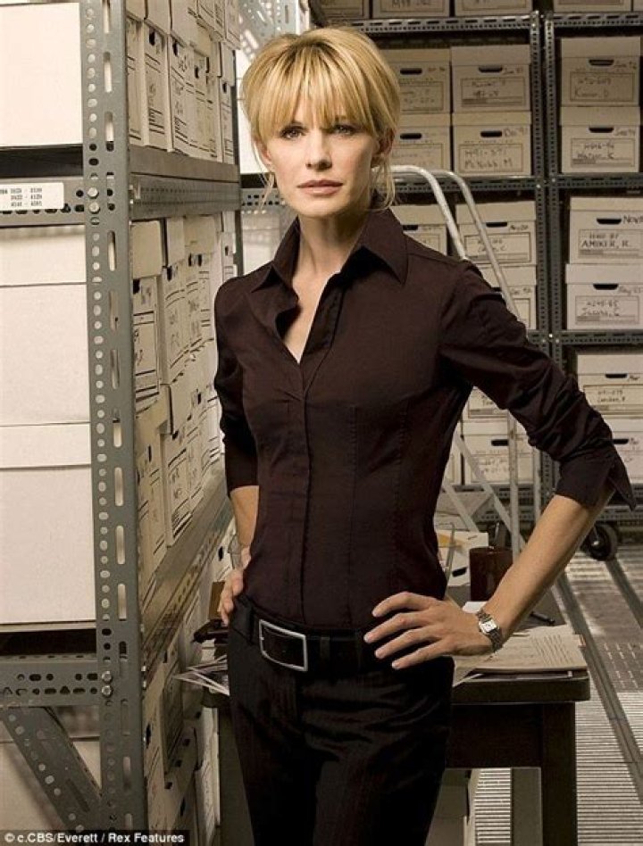 Kathryn Morris, 44, expecting twins with boyfriend Johnny Messner