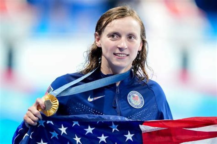 Katie Ledecky 400 freestyle American swimmer qualifies for final