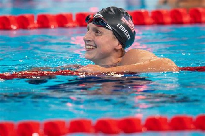 Katie Ledecky Annihilates Field in 200 Free Final