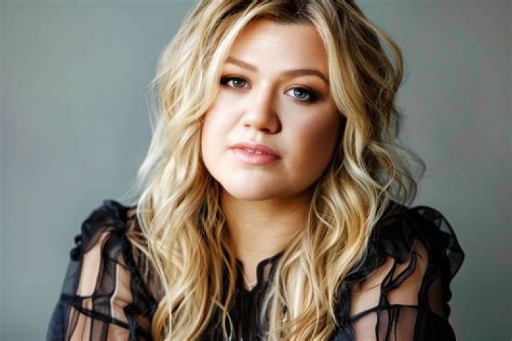 Kelly Clarkson Net Worth 2024 SingerFortune