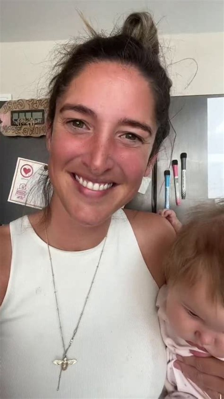 Kelly Convey Wiki, Age, Biography, Net Worth, Husband, Daughter, Height
