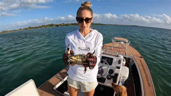 Kelly Young's Instagram, Twitter & Facebook on IDCrawl