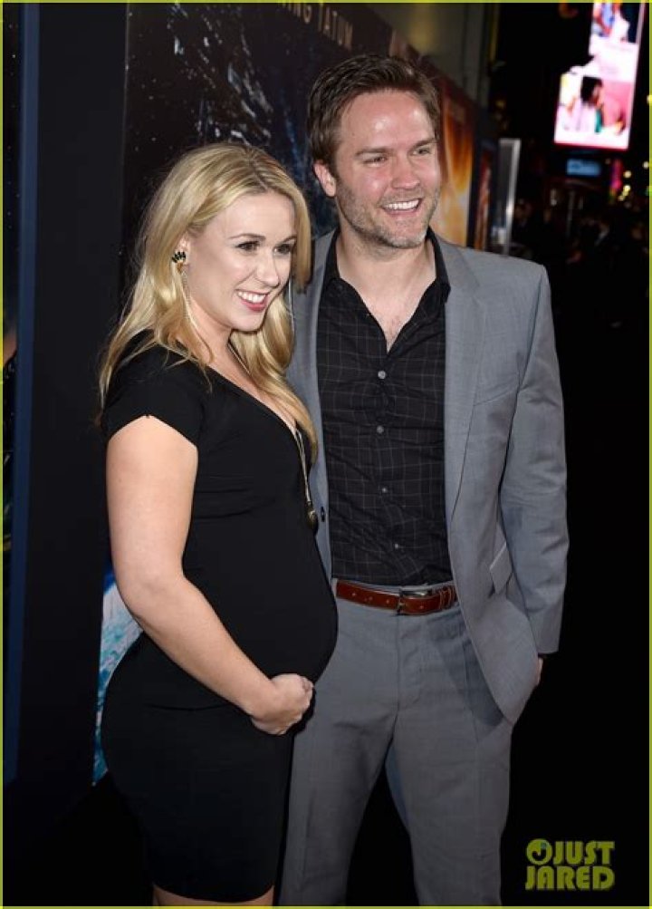 Kelsey Mayfield 2017 Pregnant Celebrities POPSUGAR Middle East