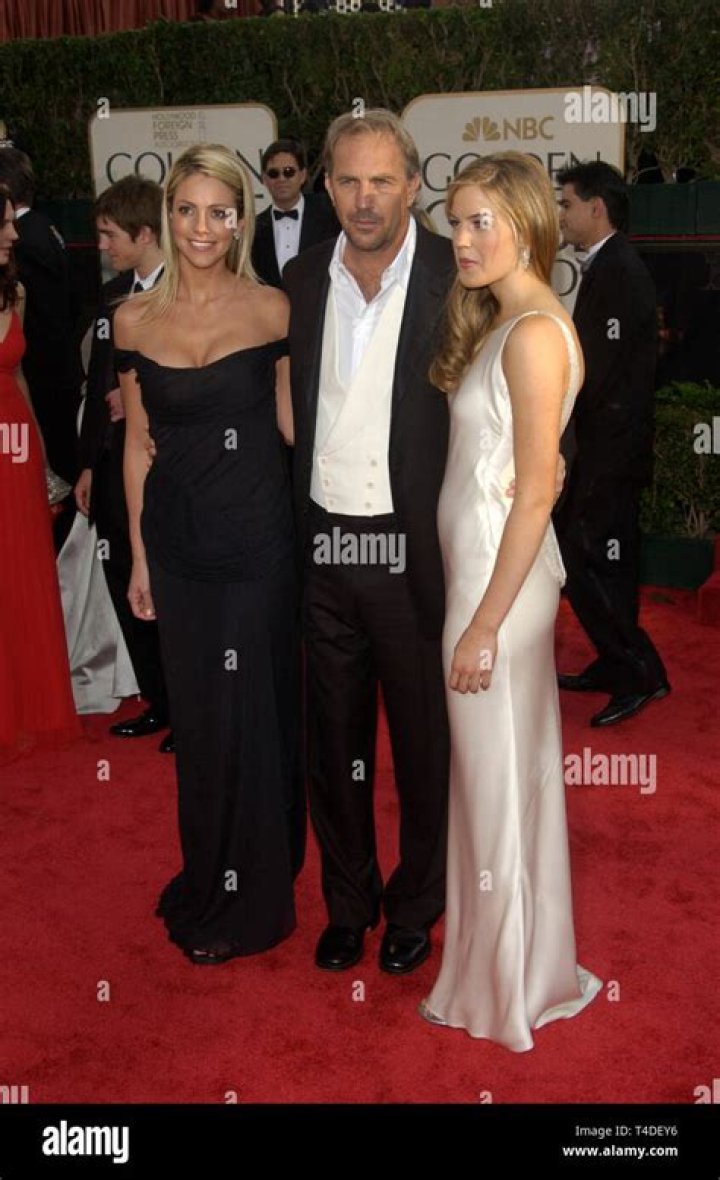 Kevin costner daughter lily hires stock photography and images Alamy