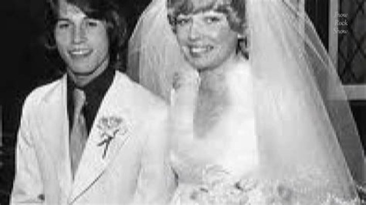 Kim Reeder and Andy Gibb in 1976 Wedding YouTube Youtube, Kim