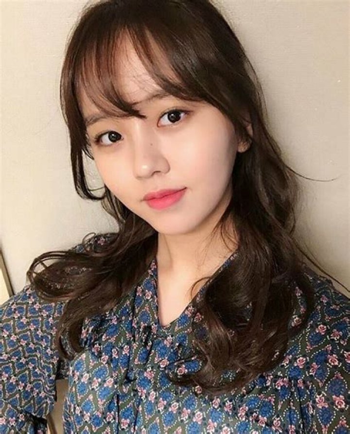 Kim So Hyun Makes Shocking Transformation by Cutting All Her Hair Off