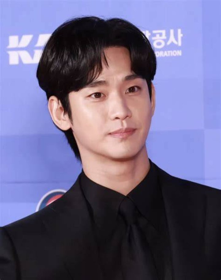 Kim Soo Hyun (1988) Articles MyDramaList