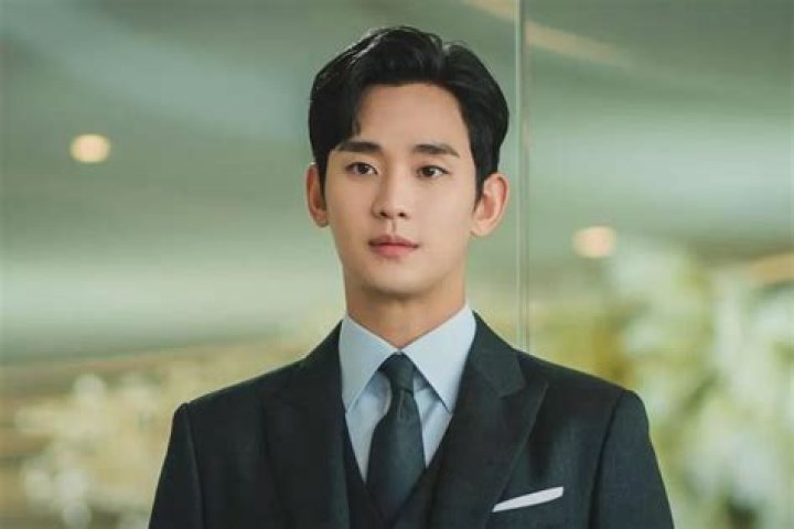 Kim Soo Hyun Wiki KDrama Amino