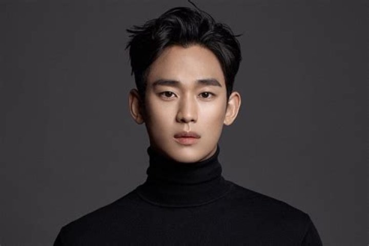 Kim Soo Hyun's Birthday Celebration HappyBday.to