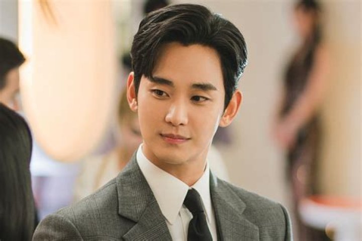 Kim SooHyun Height, Age, Net Worth, Affair, Career, and More