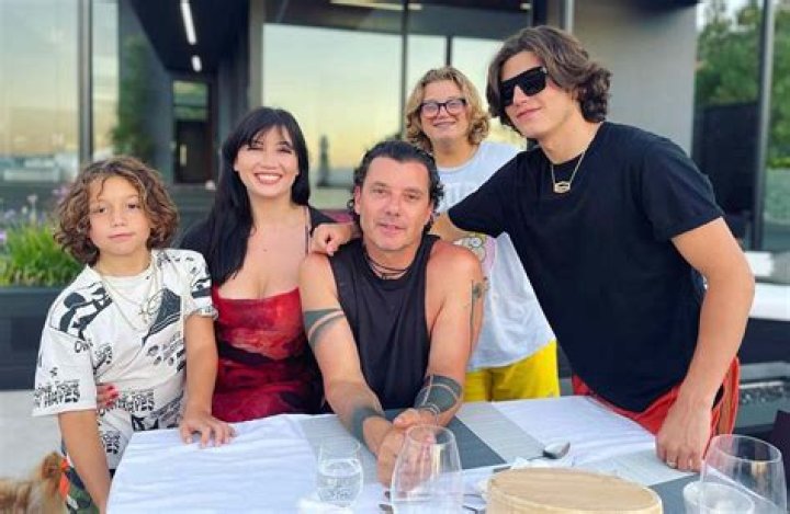 Kingston Rossdale family mother Gwen Stefani, father, siblings