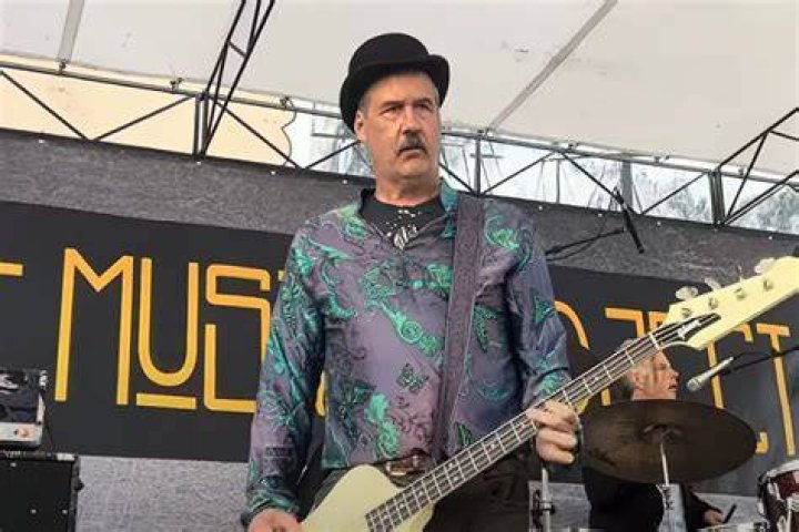 Krist Novoselic Net Worth 2024 Wife, Age, and Height