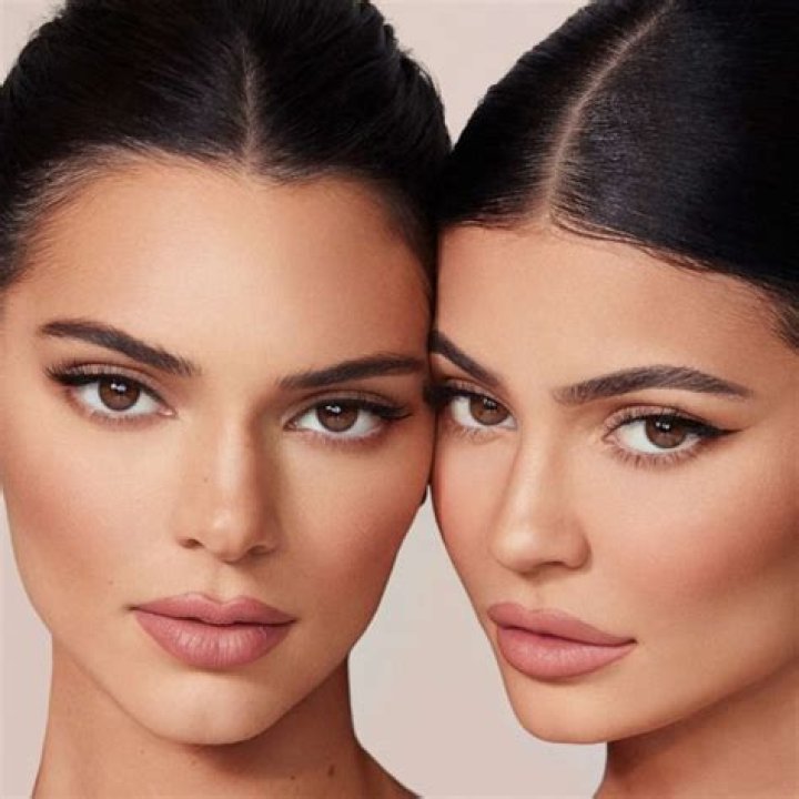 Kylie and Kendall Jenner Make Traditional Armenian Delicacy &lsquo;Beeshee
