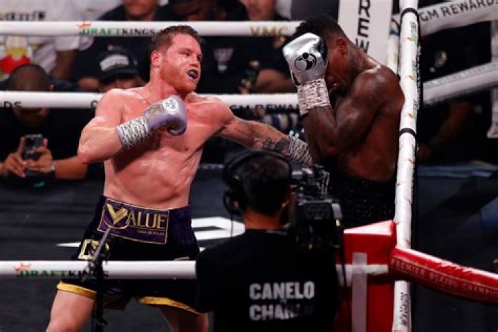La &uacute;ltima pelea de Canelo &Aacute;lvarez C&oacute;mo termin&oacute;, qui&eacute;n gan&oacute; y resumen