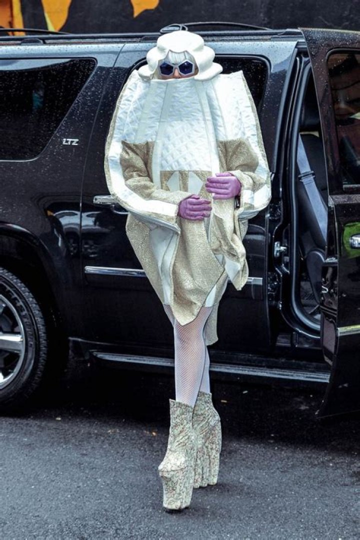 Lady Gaga worn Long Tran Shoes Lady Gaga Artpop, Lady Gaga 2014