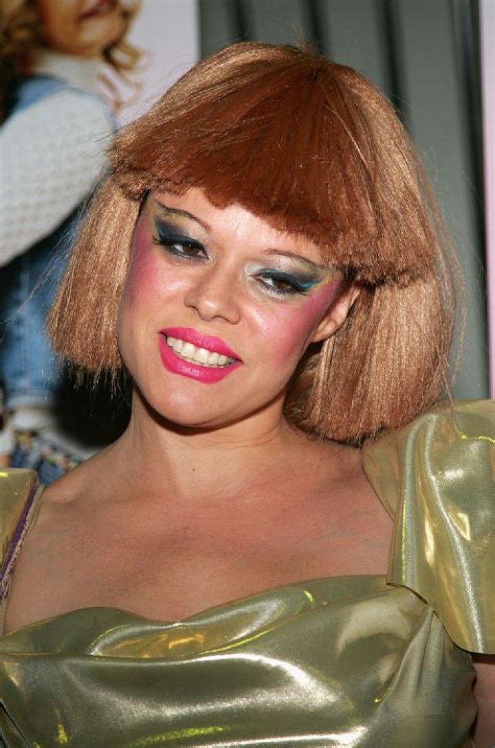 Lady Miss Kier Does Not Approve of Limelight Observer