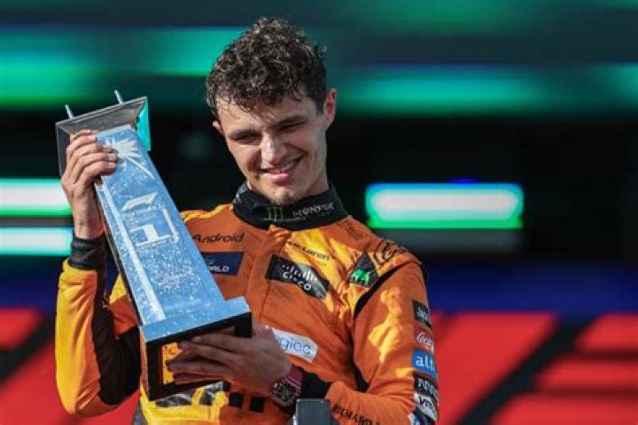 Lando Norris makes &lsquo;beautiful gesture&rsquo; to family of Dilano van &lsquo;t Hoff